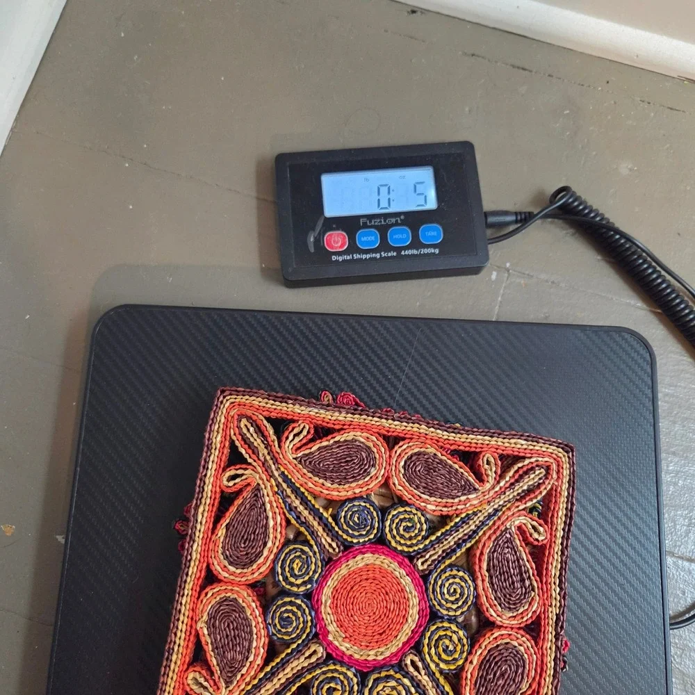 Vtg Style Woven Raffia Straw Trivets Set of 3 Boho Floral Paisley Hot Pads